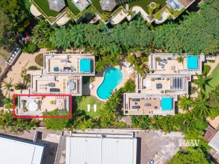 Penthouse Sunroom on Noosa Hill - Auction If Not Sold Prior