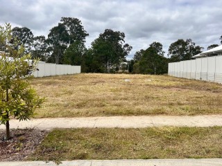 Prime Golf Course Frontage Land