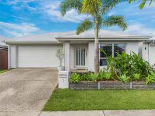 A Cut Above The Rest  High Ceilings, High Spec & Built for Family Life