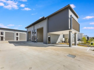 AS NEW - TILT PANEL FOR LEASE