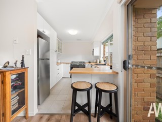 Stylish Gem in the Heart of Maleny - Peaceful & Perfectly Positioned 