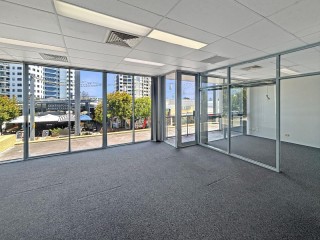 QUALITY OFFICE SPACE OVERLOOKING CBD