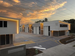 MOFFFAT BEACH, AS NEW UNIT FOR LEASE