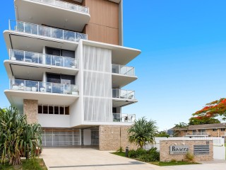 Sophisticated Coastal Luxury in the Heart of Mooloolaba