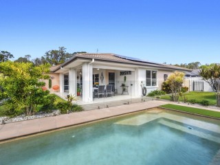 PELICAN WATERS PARADISE!