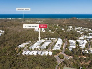 Modern Family Living in a Peaceful Cul-de-Sac: Walk to Everything!