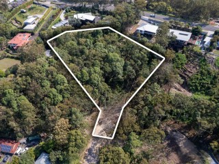 Little Mountain Magic  Prestigious 4,376m² Lifestyle Block