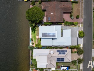 Waterfront Magnificence: North Facing Designer Living