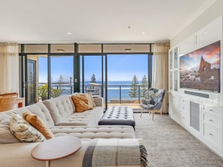 FULL RENOVATION - VIEWS TO MORETON ISLAND & BEYOND!