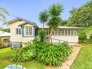 Timeless Queenslander Elegance on 1007m² in the Heart of Town