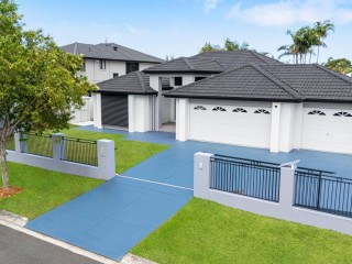 YOUR IDEAL LIFESTYLE STARTS HERE