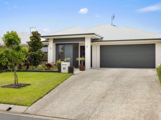 PERFECT DOWNSIZER IN PELICAN WATERS 