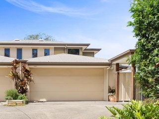 Elegant Dual Level Duplex: Elevation, Privacy, Convenience