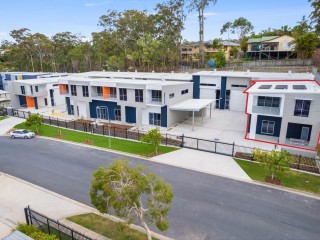 CARETAKERS APPROVED INDUSTRIAL UNIT - CALOUNDRA WEST