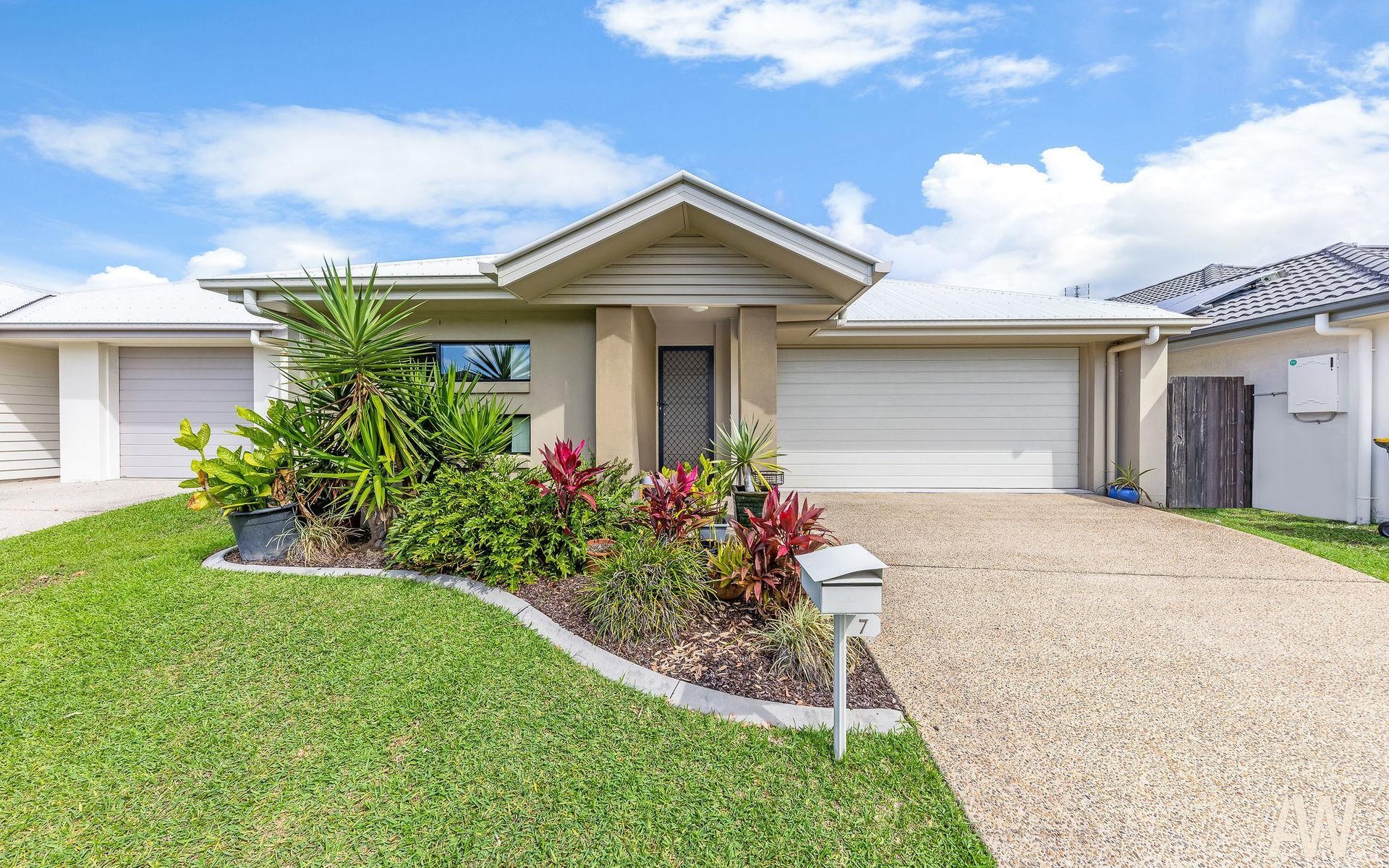 7 Coonowrin Crescent, Mountain Creek, Queensland 4557 Sunshine Coast