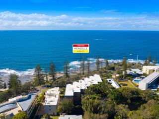 HEADLAND WATERFRONT GROUND FLOOR RARITY!