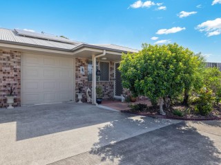 PREMIUM OPPORTUNITY FOR DOWNSIZERS IN OVER 50'S VILLAGE WITH NO EXIT FEES