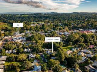 Timeless Queenslander Elegance on 1007m² in the Heart of Town