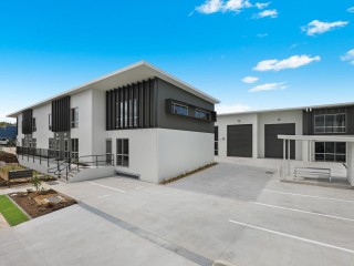 PERFECT SETUP FOR TRADIES - BRAND NEW INDUSTRIAL UNIT IN CENTRAL CALOUNDRA WEST