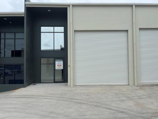 WAREHOUSE WITH QUALITY OFFICE SPACE