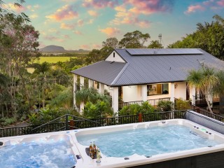 Avalon  Sustainable Acreage Living Just Minutes from Coolum Beach