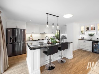 Immaculate, Classy and Roomy Family Home!
