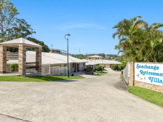 PREMIUM OPPORTUNITY FOR DOWNSIZERS IN OVER 50'S VILLAGE WITH NO EXIT FEES